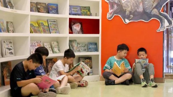 诚信-优配 我在书店做店员：薪水之低，令人不敢直视工资卡