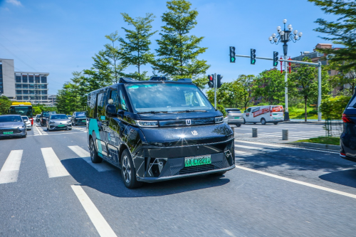 盈利网 文远知行Robotaxi GXR开启广州黄埔24小时纯无人商业化运营